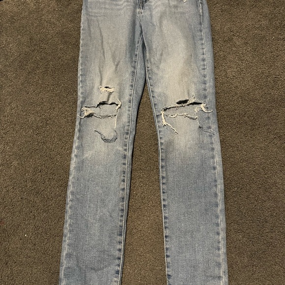 Levi’s High Rise Skinny - Picture 2 of 4